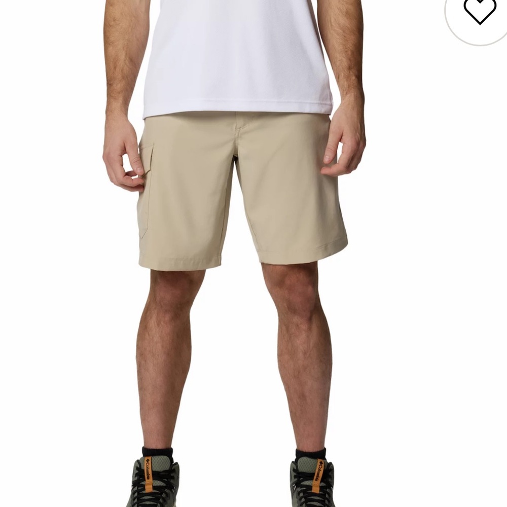 Columbia Men's Tan Flat Front Shorts